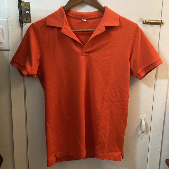 🦋 3/$25 UNIQLO Men's Orange Polo - Picture 1 of 8